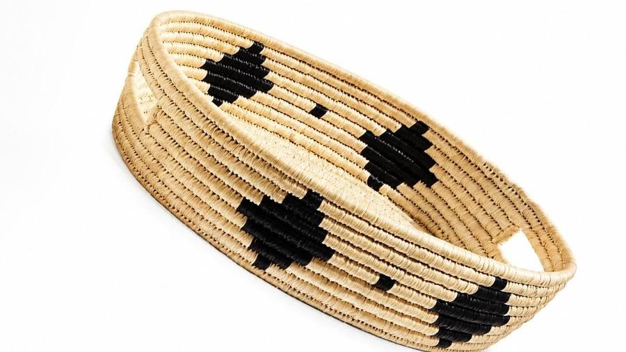 Handwoven Wicker Basket Tray, Beige and Black Pattern | Natural Straw Weave, Oval Shape, Decorative Design, Flat Tray